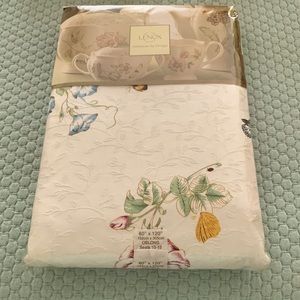 Lenox Butterfly Meadow 60 x 120 Tablecloth